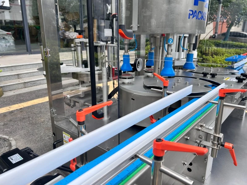 Shampoo Bottle Self Adhesive Labeling Machine